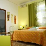 Bed & Breakfast Casa Orlando *