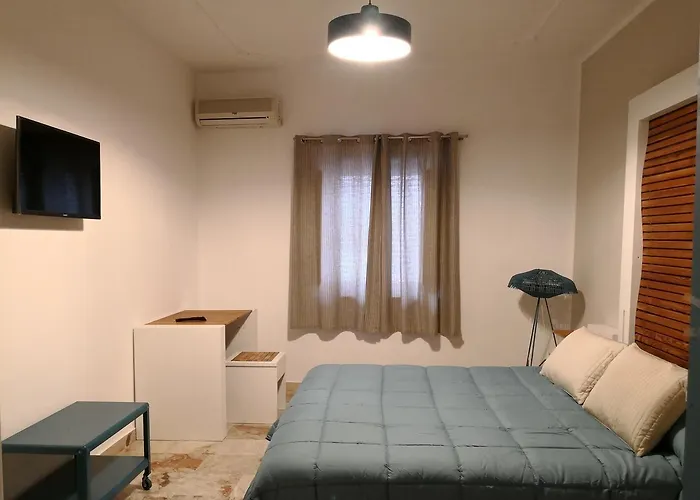 לינה וארוחת בוקר Casa Orlando
